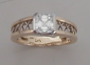 Suzies Ring2.JPG