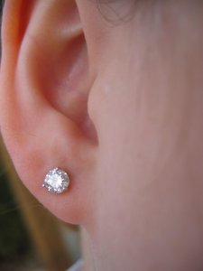 EarShot1B.JPG