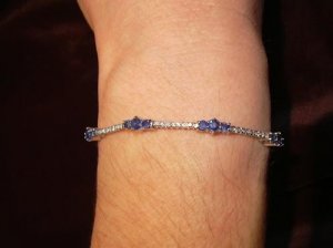 sapp andn diam bracelet.jpg