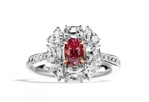 pink_diamond_ring_02jul13.jpg