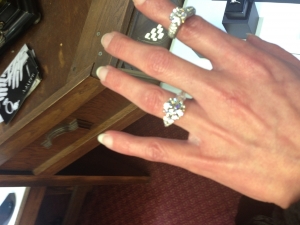 5ct_stone_with_pears.jpg