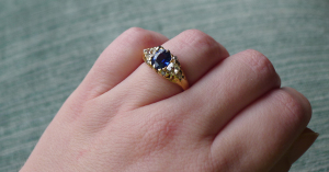 ring-ladyhandsapphire.jpg