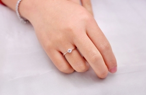 0.7 carat ring