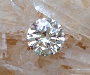 diamond-on-crystal-forum.jpg diamond-on-crystal-forum.jpg