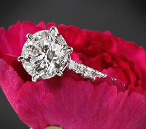 vatche-swan-french-pave-diamond-engagement-ring-in-platinum-for-whiteflash_36821_g__1__0.jpg
