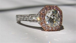 pink_diamond_bezel_set.jpg pink_diamond_bezel_set.jpg