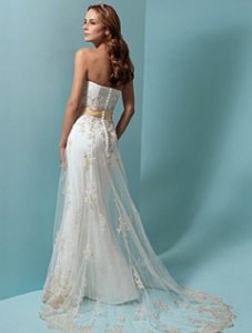 dressbackholly.jpg