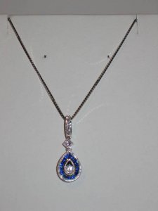 Diamond Sapphire pendant.jpg Diamond Sapphire pendant.jpg