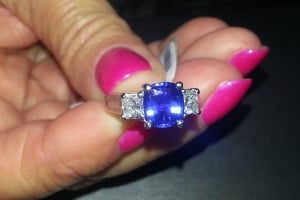 2ct_sapphire_0.jpg 2ct_sapphire_0.jpg