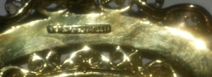 pendantbackmarkings.jpg pendantbackmarkings.jpg