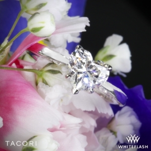 custom-tacori-flat-edge-solitaire-engagement-ring_g.jpg