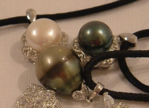 pendants_2.jpg