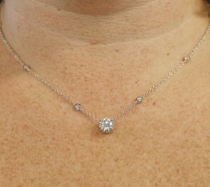 custom-rb_pendant-necklace-in-platinum-by-whiteflash3-no_logo_0.jpg