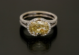 yellow_ew_oval.jpg