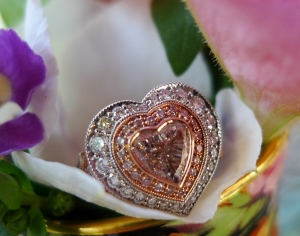 pink_heart_flower4.jpg