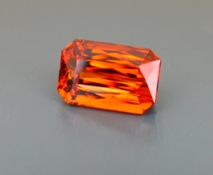 spessartite_796pt_em.jpg