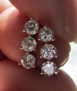3stone_earrings.jpg 3stone_earrings.jpg