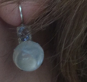 moonstoneearrings.jpg moonstoneearrings.jpg