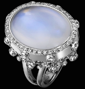piagetmoonstone.jpg