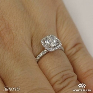simon-g-mr2132-passion-diamond-engagement-ring-in-18k-white-gold_gi_32723_w_2.jpg