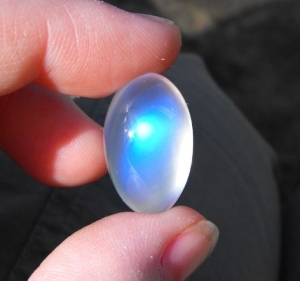 moonstone1_0.jpg moonstone1_0.jpg