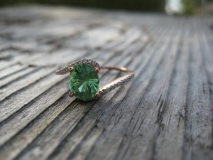 mint_garnet_7147a.jpg mint_garnet_7147a.jpg