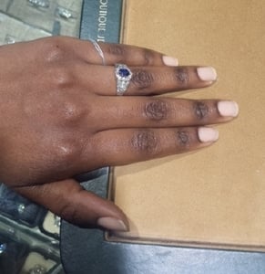edwardian_sapphire_1_indoors_whole_hand.jpg edwardian_sapphire_1_indoors_whole_hand.jpg