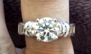 diamondring2_0.jpg diamondring2_0.jpg
