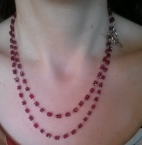 rubynecklaceincar.jpg rubynecklaceincar.jpg