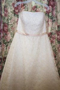 zoebartlett_wholedress.jpg