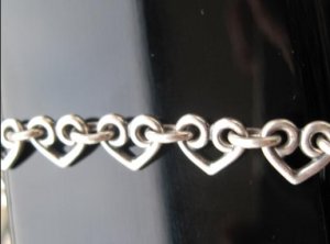 heartcharmbraceletfromv6.JPG