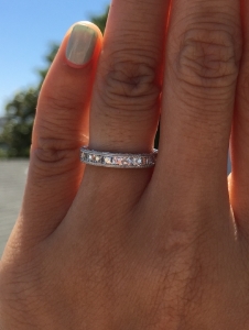 handshot_in_shade.jpg handshot_in_shade.jpg