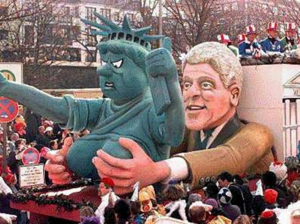 pic-2-bill-clinton-groping-statue-of-liberty-copy.png