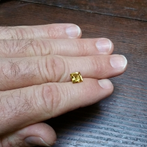 doug-menadue-bespoke-gems-australian-yellow-sapphire-square-step-cut-12112-23f.jpg