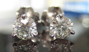 earringscloseup1.jpg