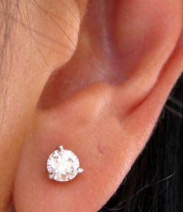 earringshot3.jpg