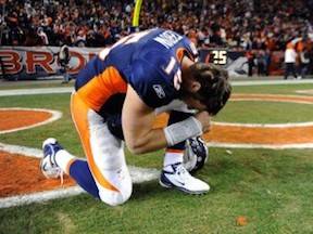 TimTebow on the field.jpg