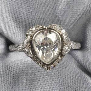 b73be8faacea664004776981ccee9fc8--pear-diamond-diamond-rings.jpg