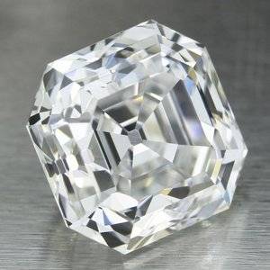 Yoram.old-emerald-cut-diamond.jpg