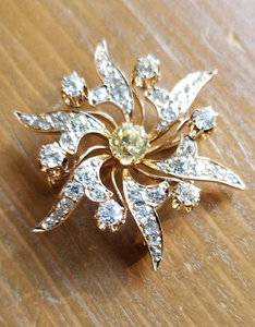 broochwithdiamonds5.jpg