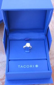 TacoriBox3.JPG