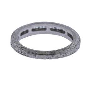 platinum diamond ring 4.jpg