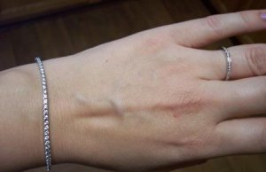 diamond bracelet and ring 38483421.jpg