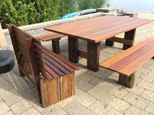 beachtablecloseup.jpg