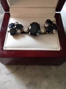 Sapphire ring.jpg Sapphire ring.jpg