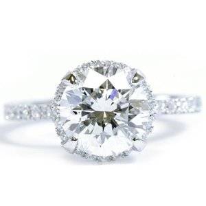 573a5615db56c4ed1bea39288055c6fd--halo-diamond-diamond-rings.jpg