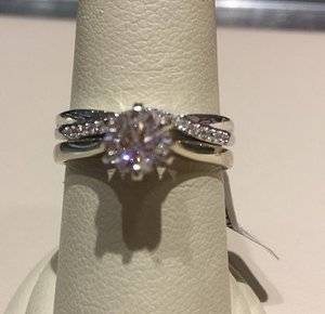 Metal Pave Twist 1.jpg