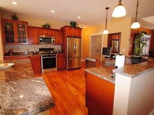 old kitchen.jpg