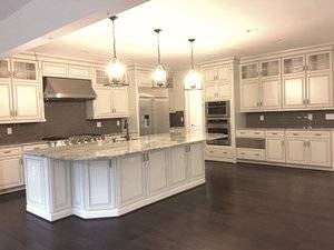 epi kitchen.JPG