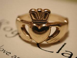 800px-Claddaghring.jpg